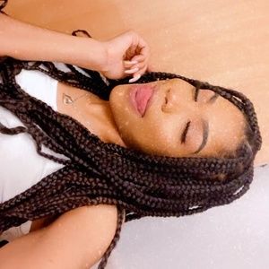 Meet your Posher, Mooch